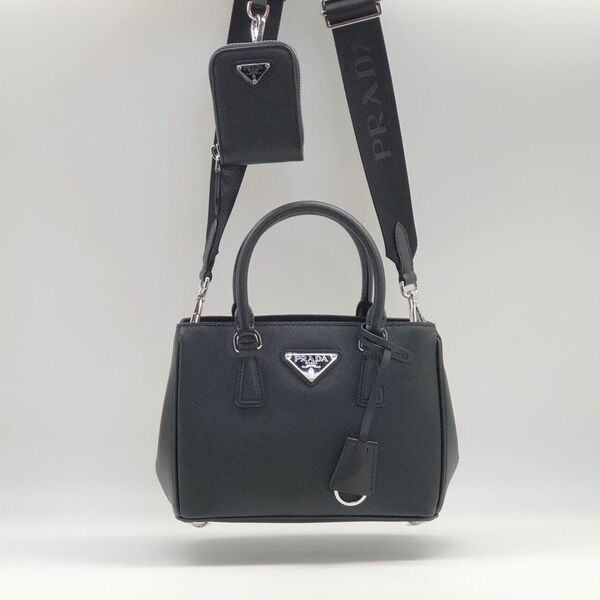 Сумка Prada женский кожа черный 77057-3