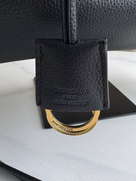 Сумка Balenciaga Rodeo Medium женский кожа черный 189460-4