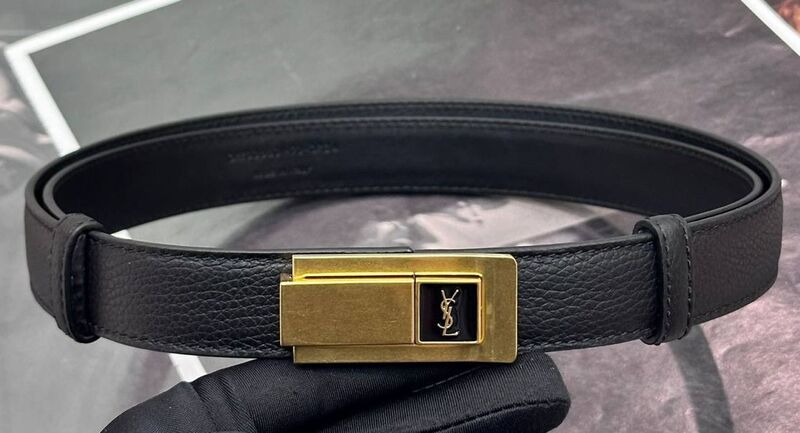 Женский ремень Saint Laurent женский кожа черный 174841