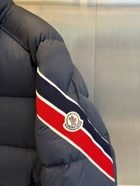 Мужской пуховик Moncler Solayan Hooded мужской синий n3029816-1-4