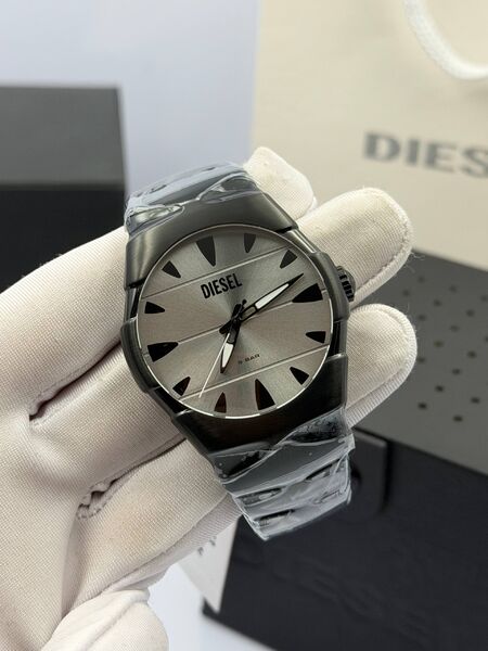 Мужские часы Diesel мужской черный y8187772-1