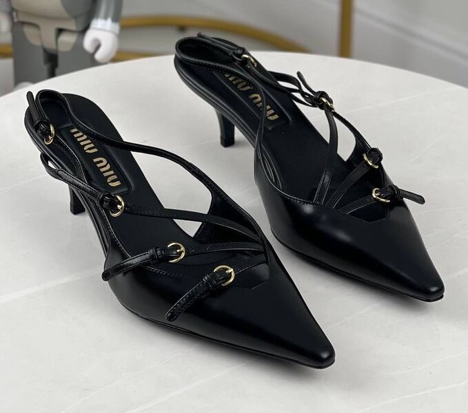 Туфли Miu Miu женский кожа черный 145219