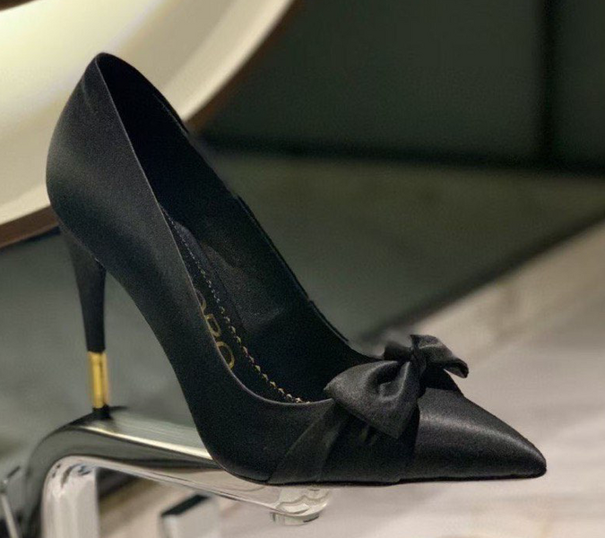 Туфли Tom Ford женский сатин черный 92839