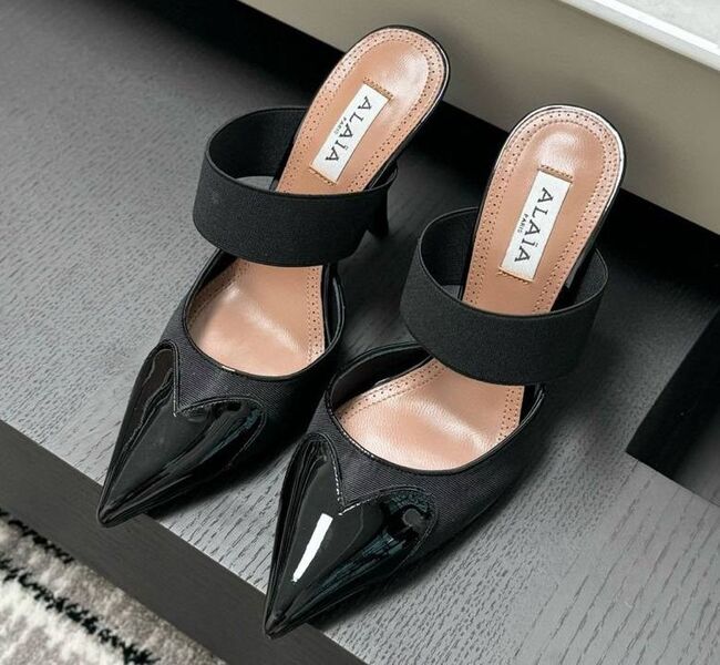 Туфли Alaïa женский кожа черный 150375