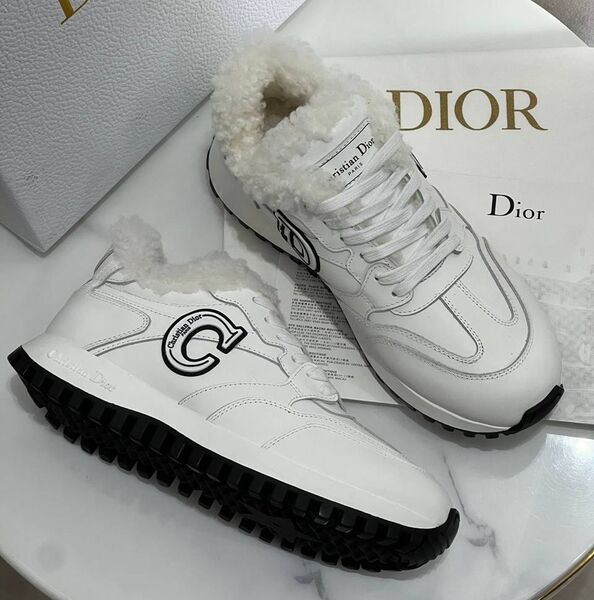 Кроссовки Christian Dior женский кожа белый 168474