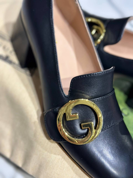 Лоферы Gucci женский кожа черный 96362-4
