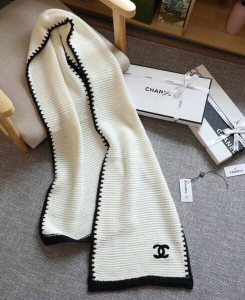 Шарф Chanel женский белый 169057