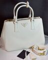 Сумка Prada женский кожа chèvre молочный 158901