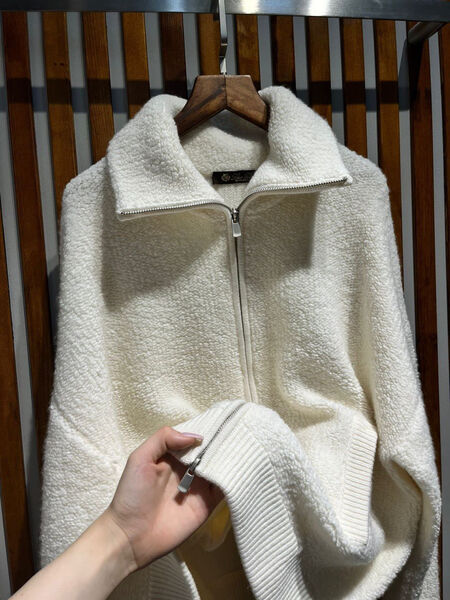 Кофта Loro Piana женский белый 123090