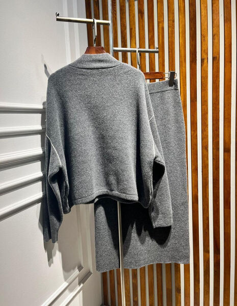 Костюм Loro Piana женский графитовый 124801