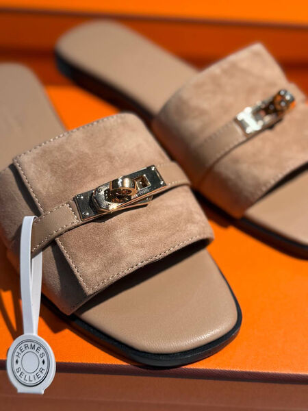 Шлепки Hermès женский замша бежевый 188109-3