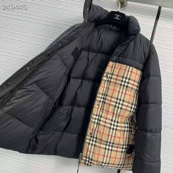 Пуховик двухсторонний Burberry женский черный 126483-6