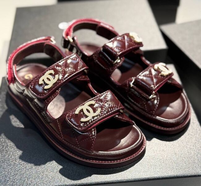 Сандалии Chanel женский кожа бордовый 185838
