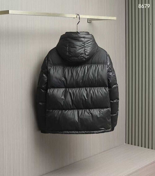 Мужской пуховик Burberry мужской черный 202393-2