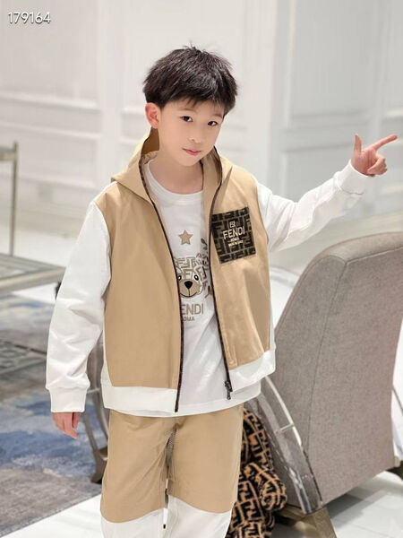 Детский костюм Fendi бежевый 179546-4