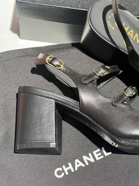 Туфли Chanel женский кожа черный 138604-3