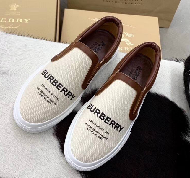 Лоферы Burberry женский текстиль темно-бежевый 39790