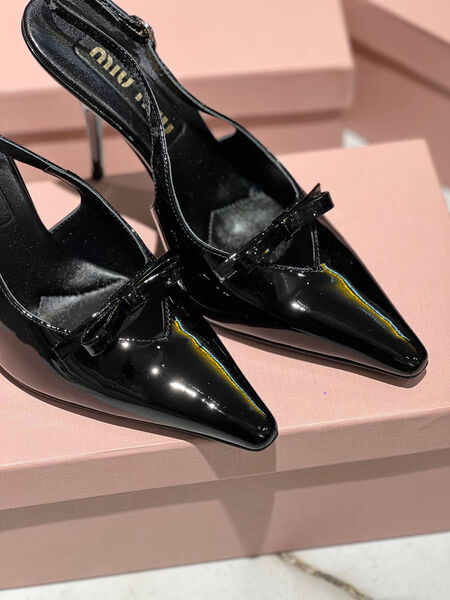 Туфли Miu Miu женский кожа черный 146889-2