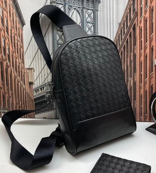 Мужская сумка слинг Bottega Veneta мужской кожа черный 42943