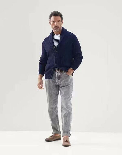 Мужские джинсы Brunello Cucinelli мужской джинса графитовый 121831-3
