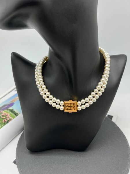 Колье Miu Miu белый 175837-3