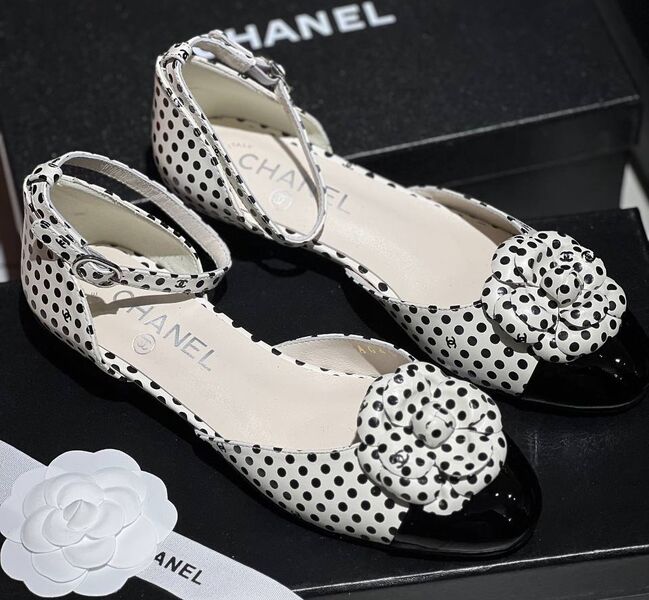 Балетки Chanel женский кожа белый 147788
