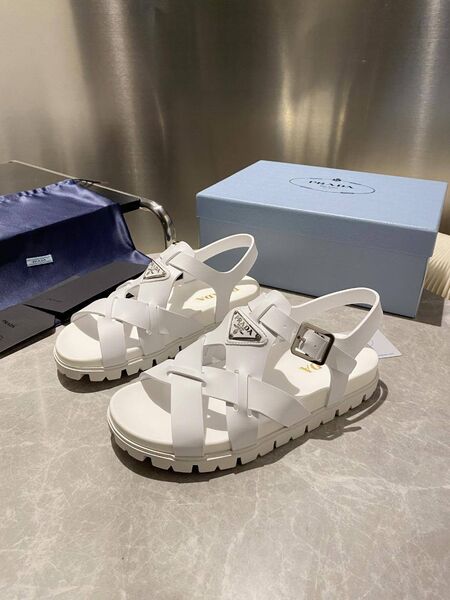Женские сандалии Prada женский кожа белый c5907392-1-3