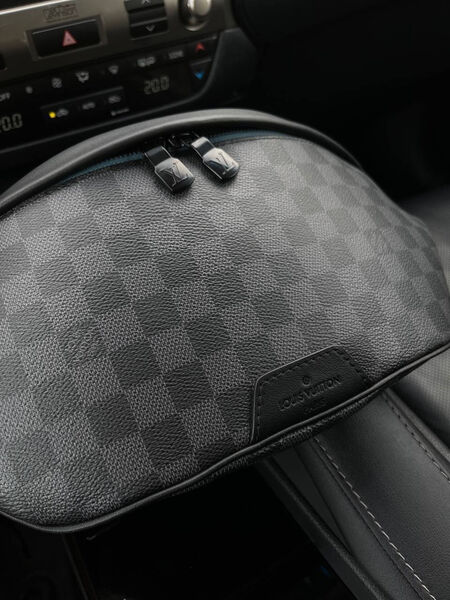 Мужская сумка слинг Louis Vuitton мужской кожа черный 105732-4