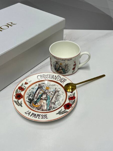 Чайный (кофейный) сервиз Dior фарфор T751802-1-8