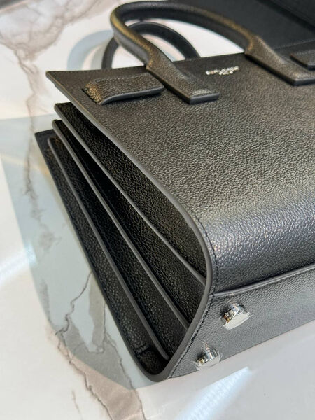 Сумка Saint Laurent Sac De Jour женский кожа черный 142010-3