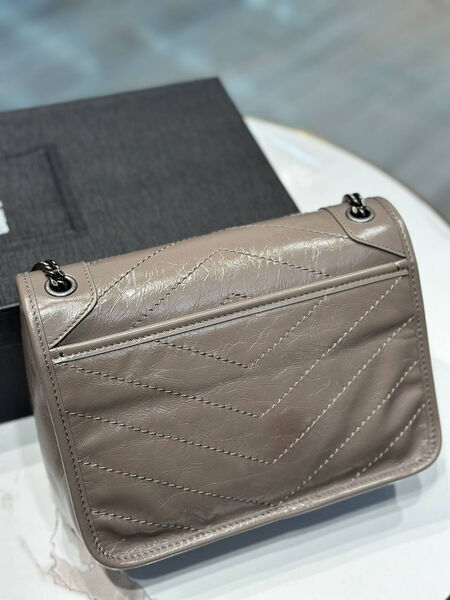 Сумка Saint Laurent Niki Small женский кожа 160383-4