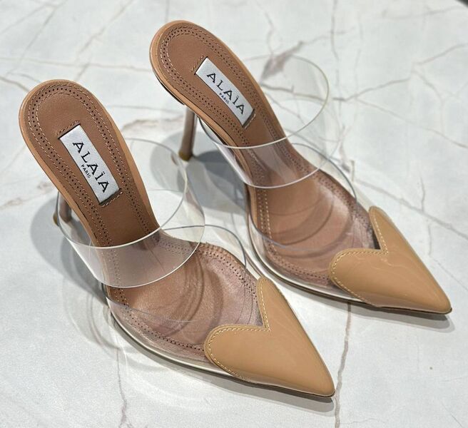 Туфли Alaïa женский кожа бежевый 117381