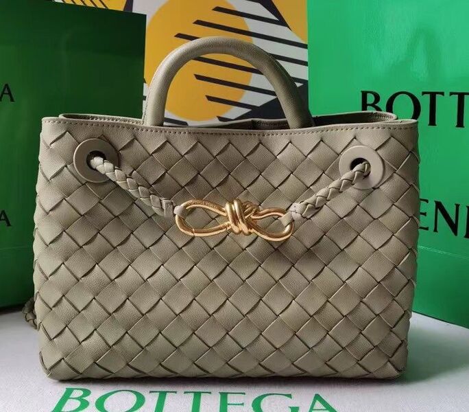 Сумка Bottega Veneta женский кожа болотный 112260