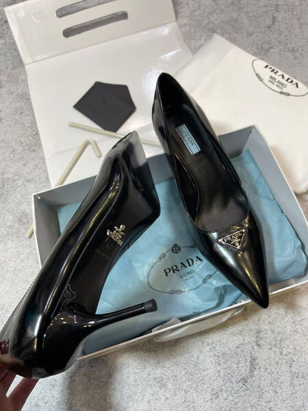 Туфли Prada женский кожа черный 105345-2