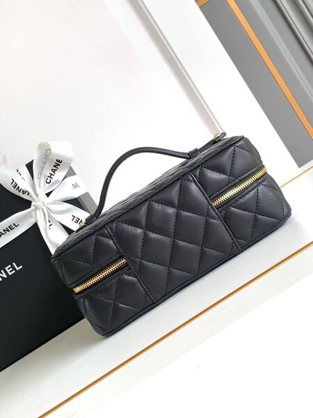 Косметичка Chanel женский кожа черный 153435-4