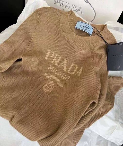 Свитер Prada женский вязаная ткань бежевый 126162