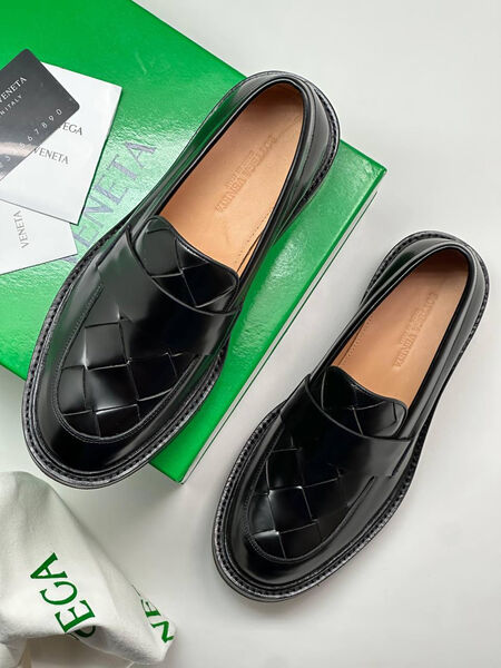 Мужские лоферы Bottega Veneta мужской кожа черный 134932-2