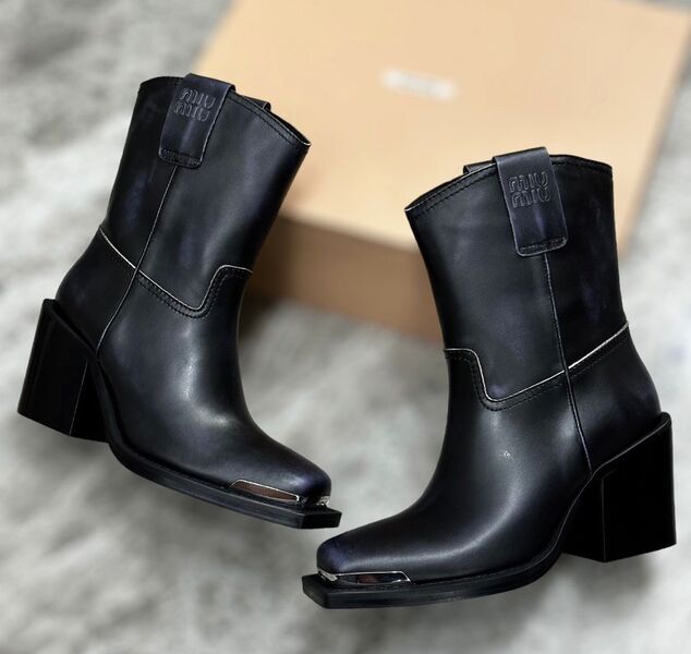 Ботильоны Miu Miu женский кожа черный 124843