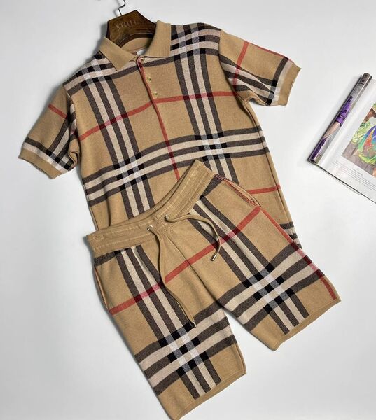 Мужской костюм Burberry мужской бежевый 155205