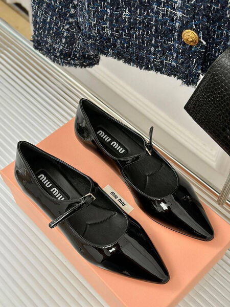 Туфли Miu Miu женский кожа черный 157179-3