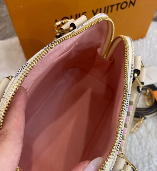 Сумка Louis Vuitton женский кожа бежевый 93275-2