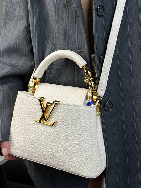 Сумка Louis Vuitton Capucines женский кожа белый 156135-3
