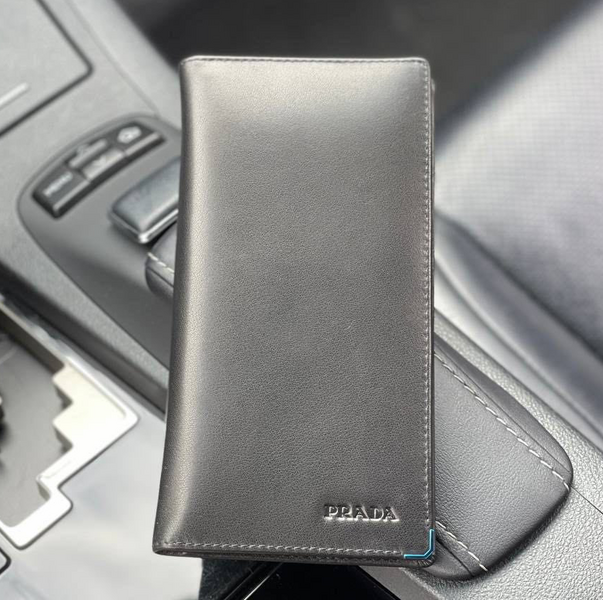 Мужской купюрник Prada мужской кожа черный 51906