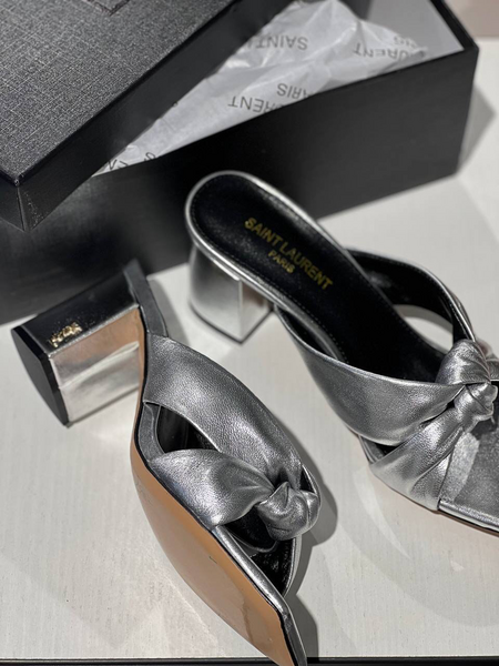 Босоножки Saint Laurent женский кожа графитовый 12779-3