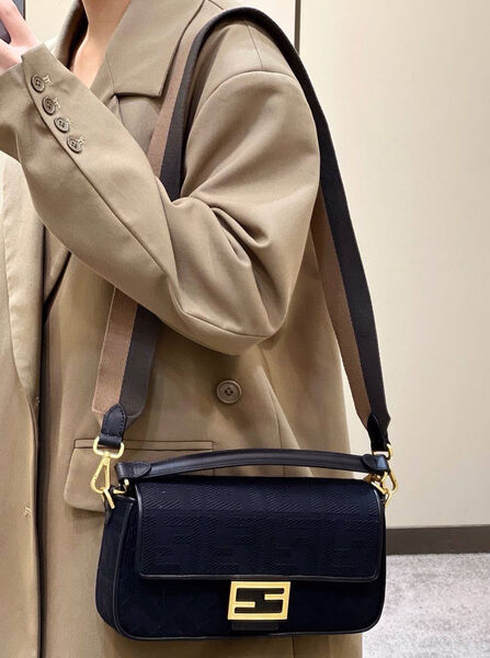 Сумка Fendi Baguette женский текстиль черный 142098-3