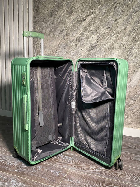 Чемодан Rimowa женский болотный 176093-4