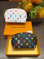 Косметичка Louis Vuitton женский кожа черный 174083-3