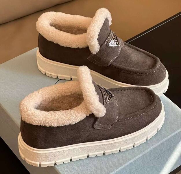 Лоферы Prada женский замша 127354