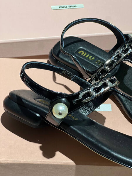 Сандалии Miu Miu женский кожа черный 152724-2