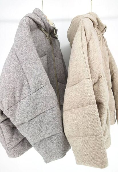 Куртка Loro Piana женский бежевый 38533-3